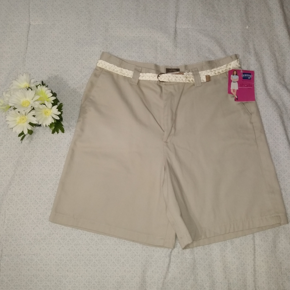 Women's High Rise Belted Khaki Shorts Riders by Lee Size 14 New with tags